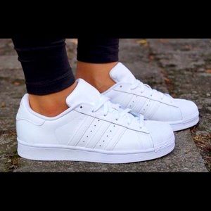 Adidas old-school superstar women